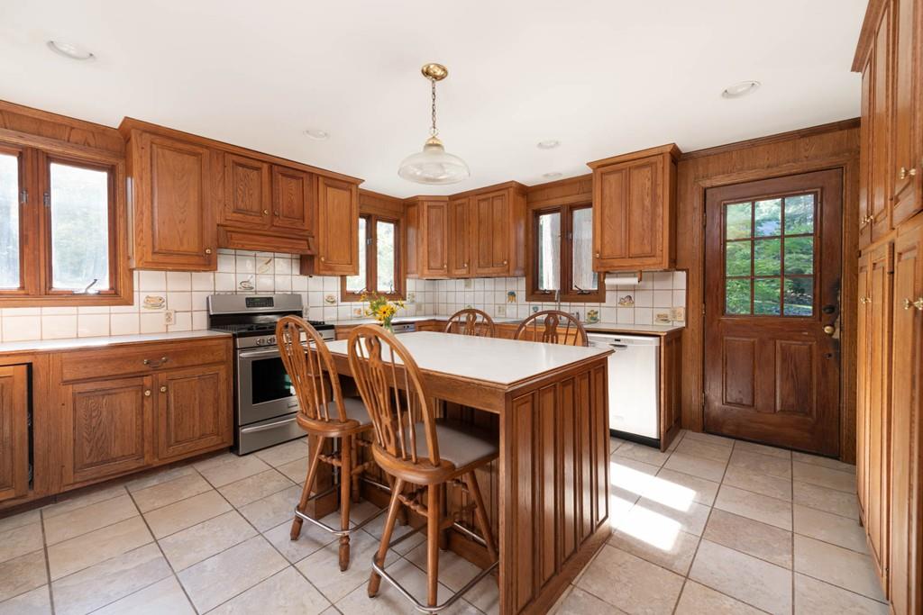 54 Oxbow Road Weston, MA 02493 - Photo 11 of 28