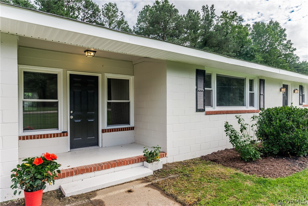11407 Reedy Branch Road South Chesterfield, VA 23838 - Photo 2 of 50 a view of a entryway door front of house