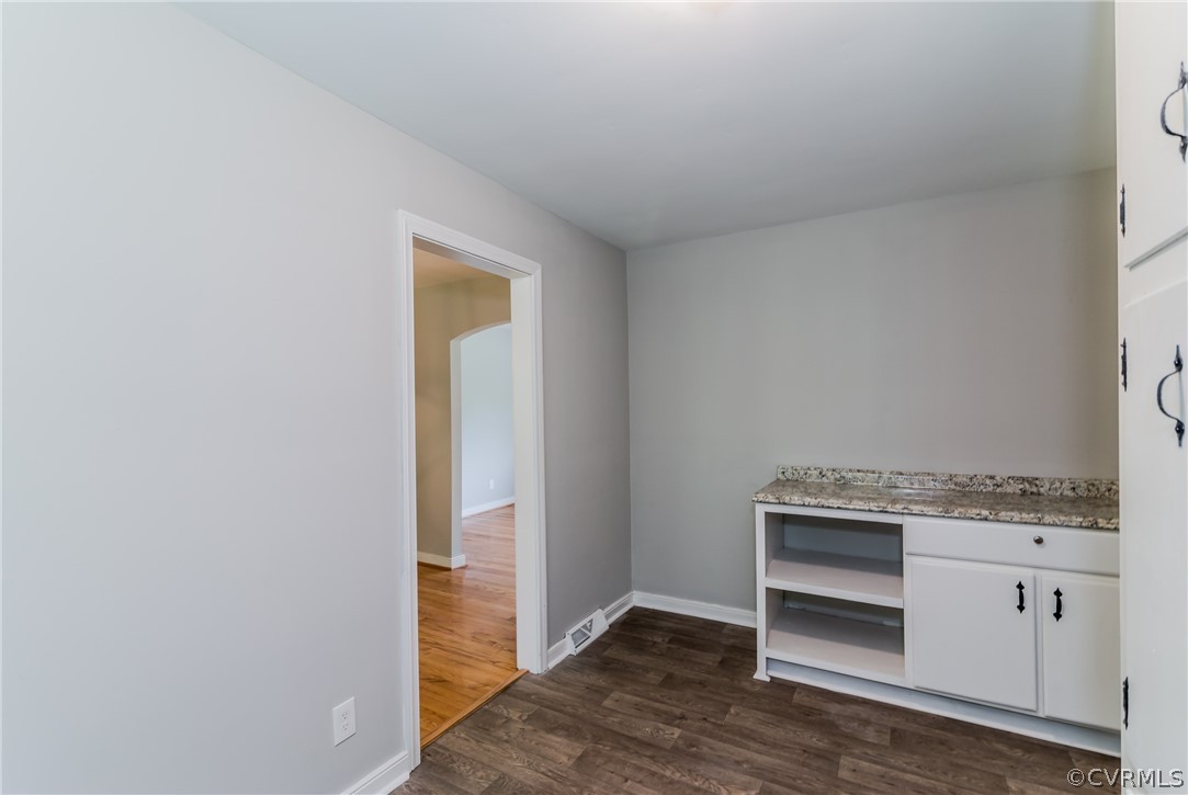11407 Reedy Branch Road South Chesterfield, VA 23838 - Photo 22 of 50 a view of cabinets and wooden floor