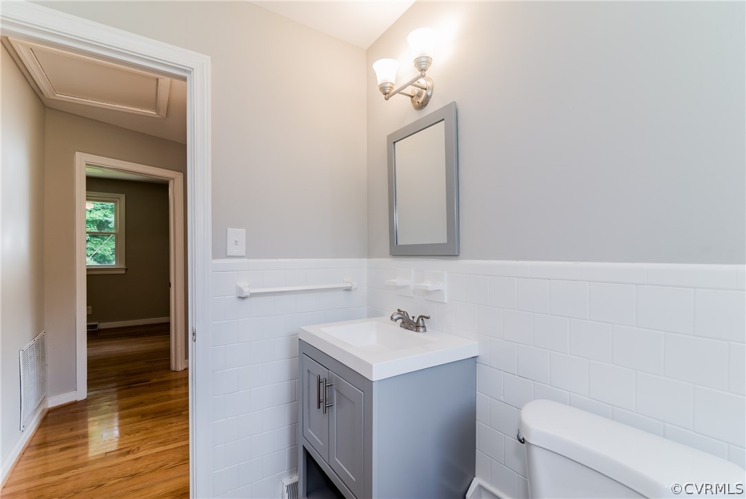 11407 Reedy Branch Road South Chesterfield, VA 23838 - Photo 30 of 50 a bathroom with a sink and a mirror