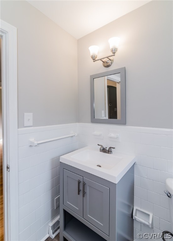 11407 Reedy Branch Road South Chesterfield, VA 23838 - Photo 31 of 50 a bathroom with a sink and a mirror