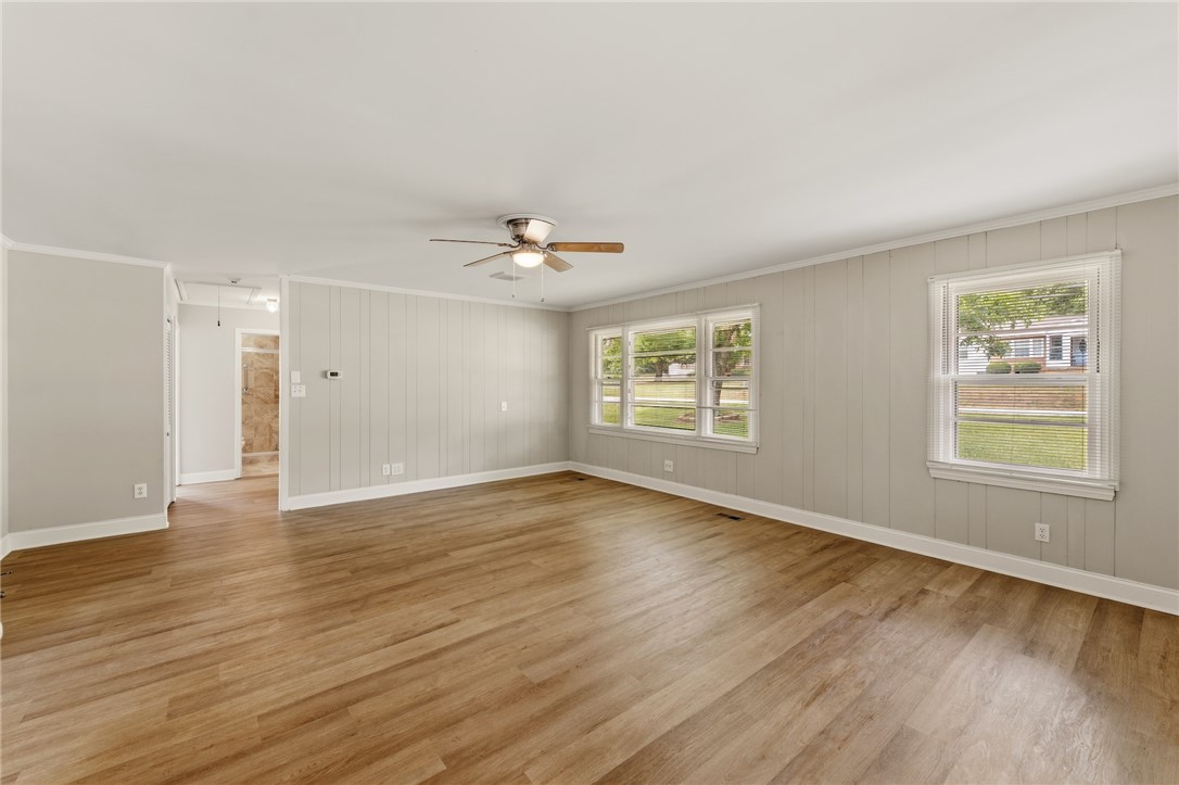 222 Whiten Road Anderson, SC 29621 - Photo 9 of 32