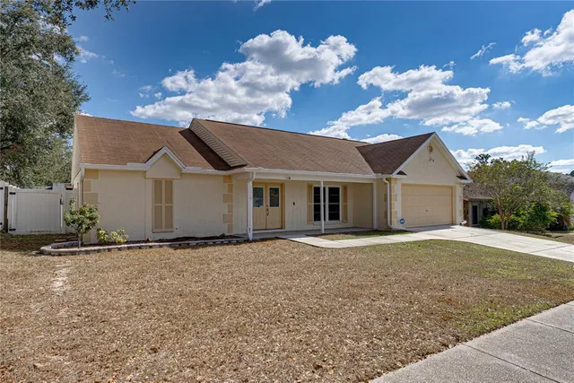 $390,000 | 2713 Cedarcrest Place, Valrico, FL 33596