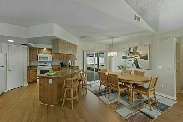 $390,000 | 2713 Cedarcrest Place, Valrico, FL 33596