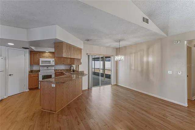 $390,000 | 2713 Cedarcrest Place, Valrico, FL 33596