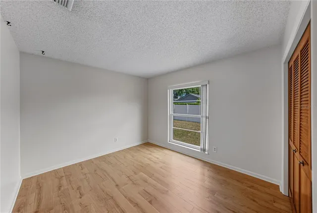 $390,000 | 2713 Cedarcrest Place, Valrico, FL 33596