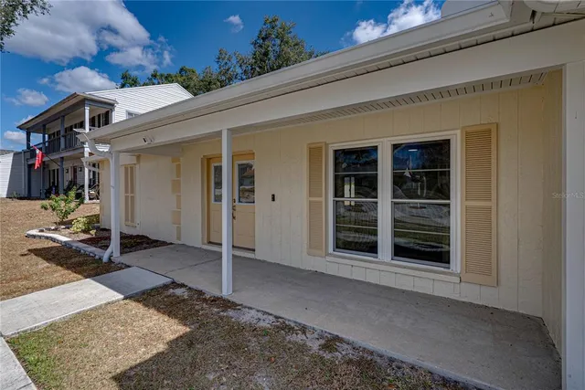 $390,000 | 2713 Cedarcrest Place, Valrico, FL 33596