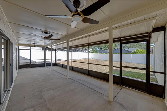 $390,000 | 2713 Cedarcrest Place, Valrico, FL 33596