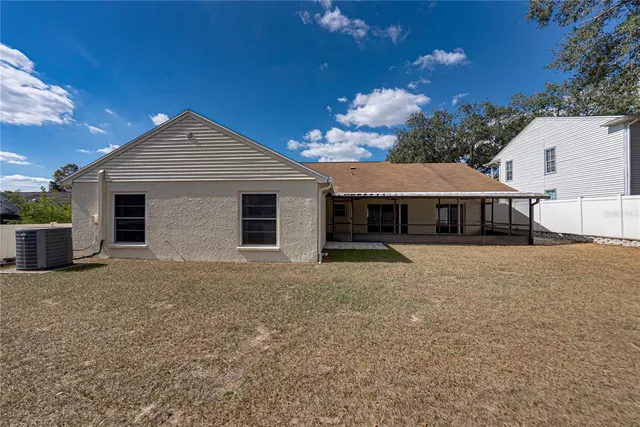 $390,000 | 2713 Cedarcrest Place, Valrico, FL 33596