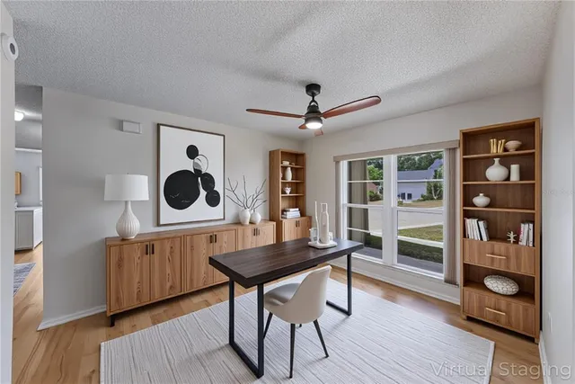 $390,000 | 2713 Cedarcrest Place, Valrico, FL 33596