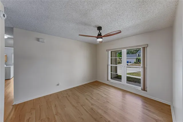 $390,000 | 2713 Cedarcrest Place, Valrico, FL 33596