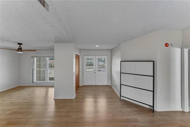 $390,000 | 2713 Cedarcrest Place, Valrico, FL 33596