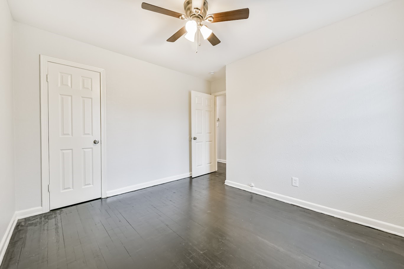 5855 Beldart Street Houston, TX 77033 - Photo 22 of 25