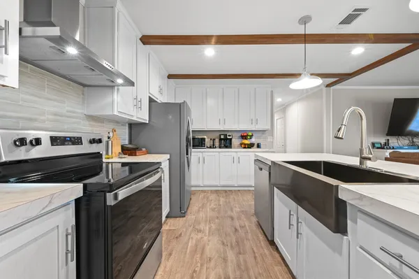 $349,900 | 117 Castellana Way, Elgin, TX 78621