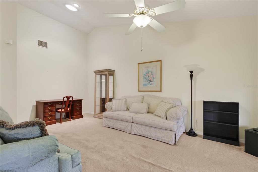 240 Juniper Way Tavares, FL 32778 - Photo 12 of 44