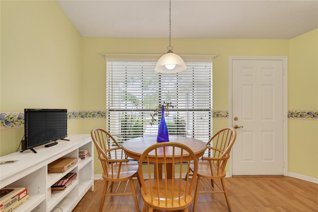 240 Juniper Way Tavares, FL 32778 - Photo 5 of 44