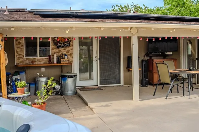 $377,500 | 7016 Buttonwood Drive, Fort Worth, TX 76137