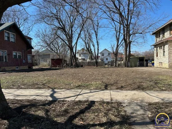 $5,900 | 1115 Southwest Horne Street, Topeka, KS 66604