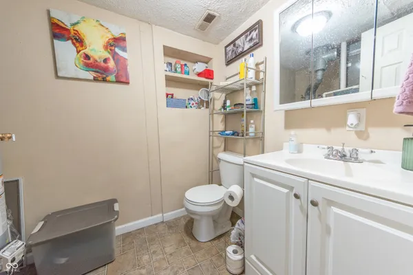 $110,000 | 663 South Vine Street, Seymour, IN 47274