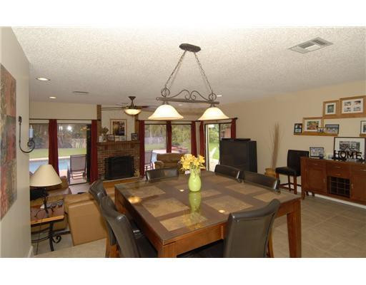 3513 Bark Way Hollywood, FL 33026 - Photo 16 of 25 Dining Room