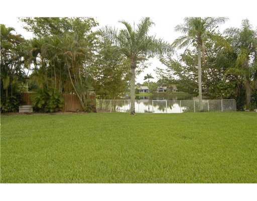 3513 Bark Way Hollywood, FL 33026 - Photo 7 of 25 Waterfront/Dock/Pier