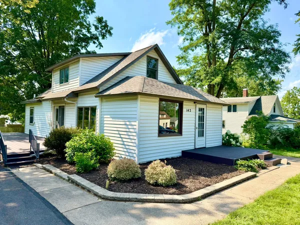 $275,000 | 142 Red Wing Avenue South, Red Wing, MN 55066