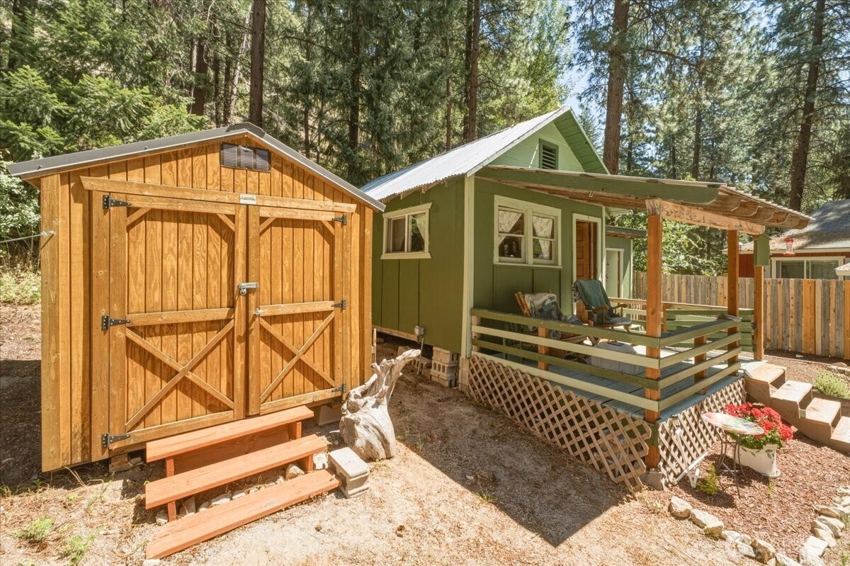 17964 Entiat River Road Entiat, WA 98822 - Photo 11 of 27