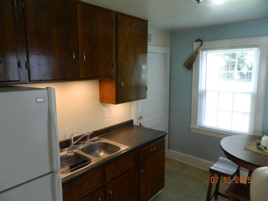 2445 Livingston Road Southwest Roanoke, VA 24015 - Photo 7 of 30 DSCN1976