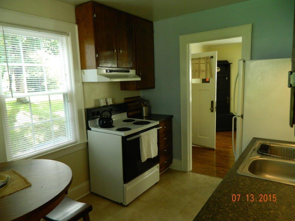 2445 Livingston Road Southwest Roanoke, VA 24015 - Photo 9 of 30 DSCN1978