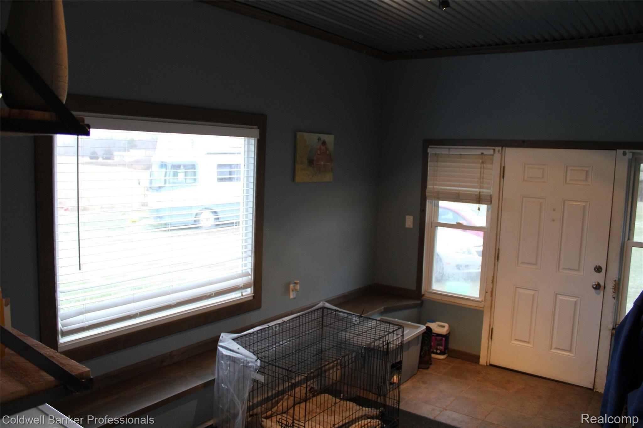 1810 Mayfield Road Lapeer, MI 48446 - Photo 9 of 32 IMG_0161.JPG
