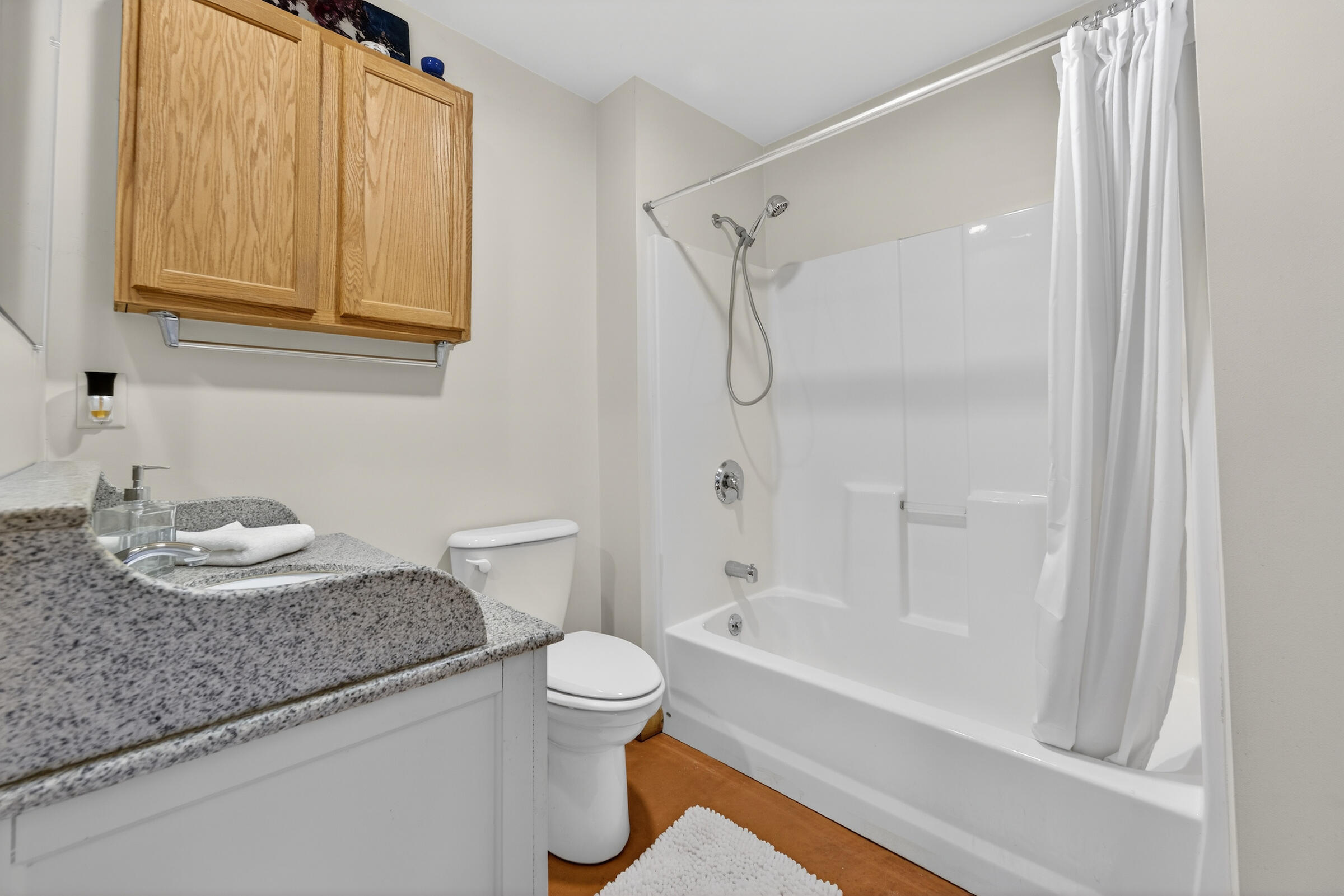 529 Parkview Drive Racine, WI 53404 - Photo 12 of 27 DSC03522