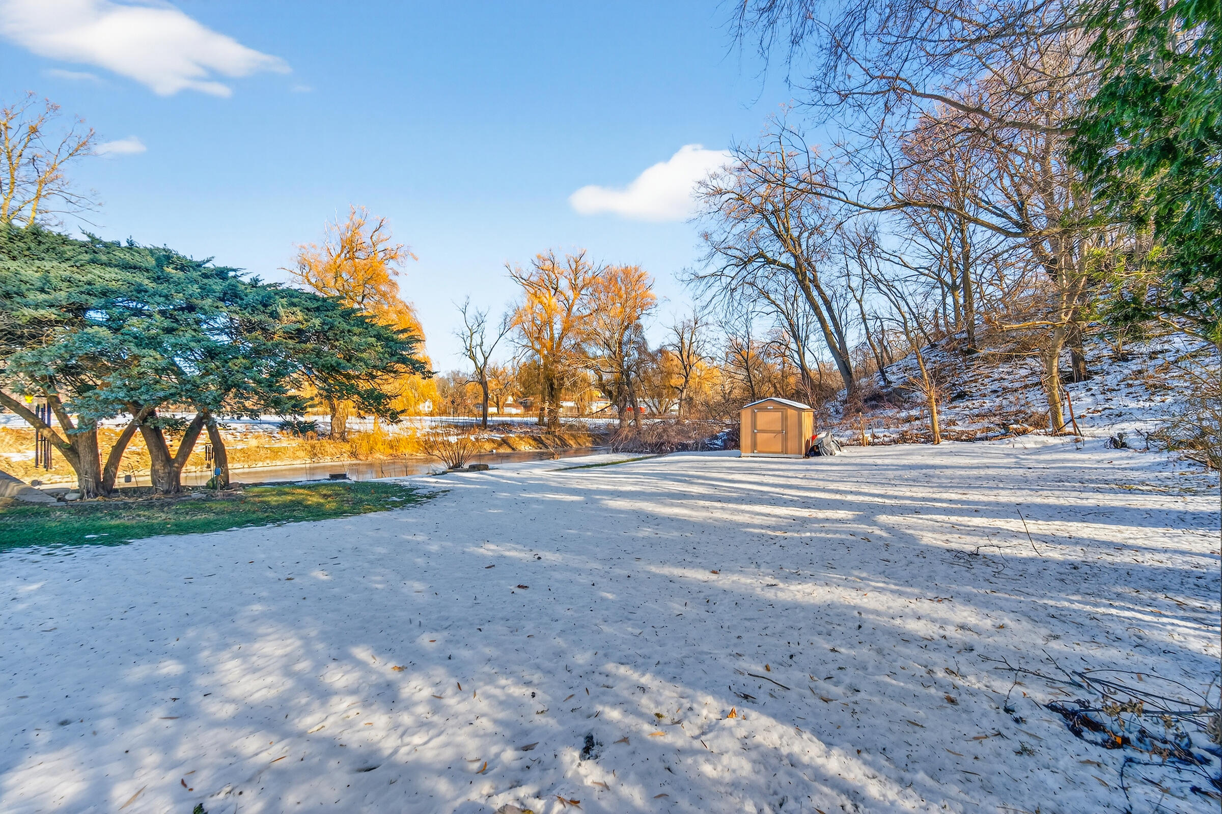 529 Parkview Drive Racine, WI 53404 - Photo 16 of 27 DSC03623