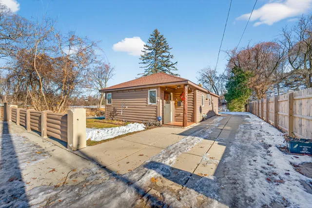 $174,000 | 529 Parkview Drive, Racine, WI 53404