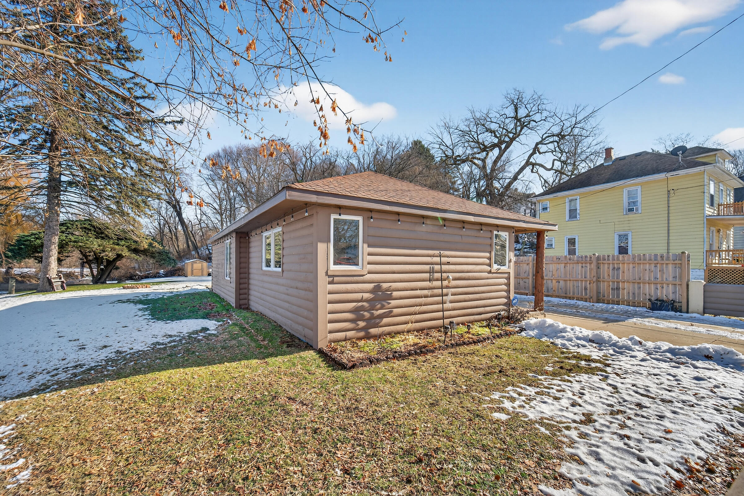 529 Parkview Drive Racine, WI 53404 - Photo 25 of 27 DSC03603