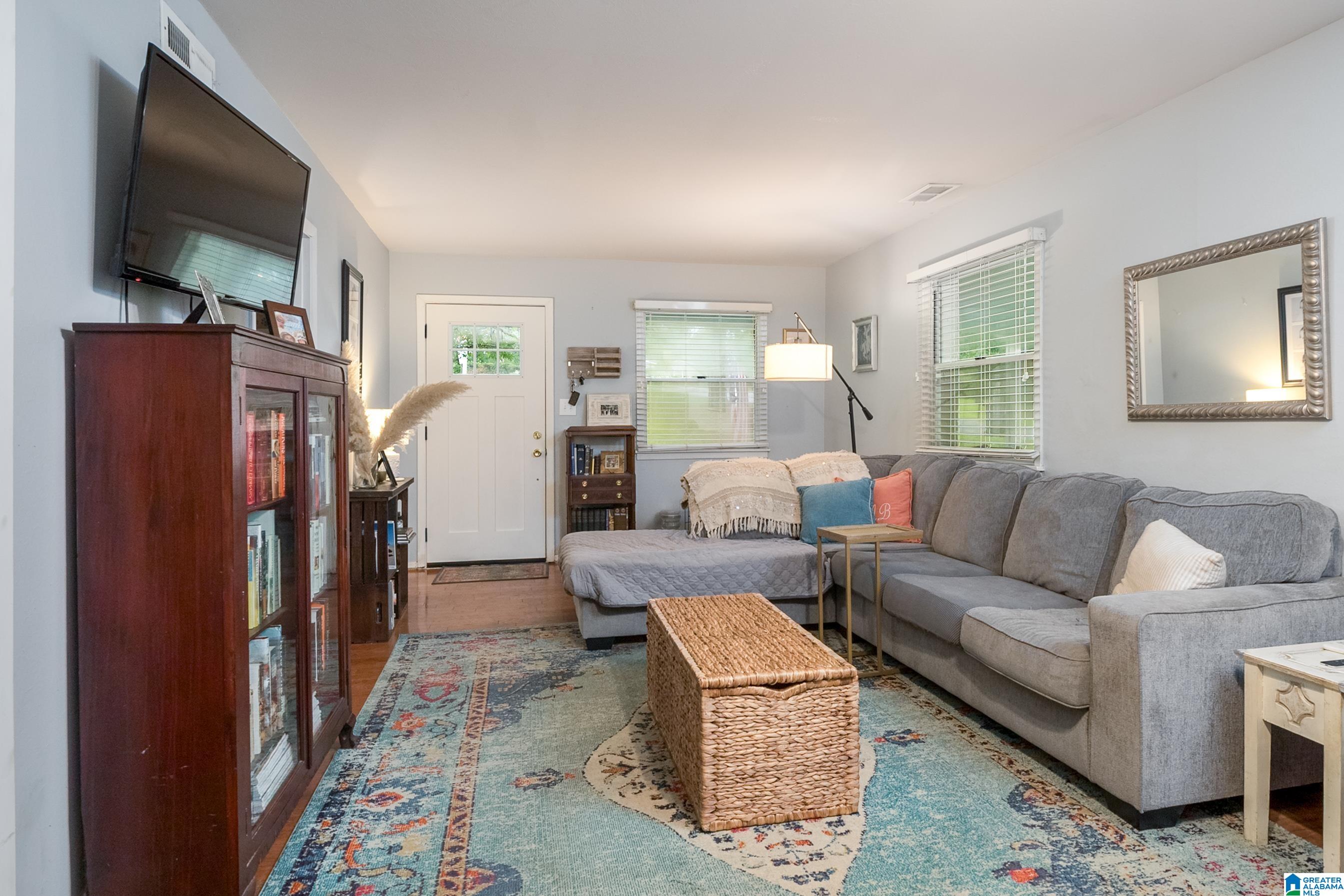 2136 Chapel Hill Road Birmingham, AL 35216 - Photo 5 of 22