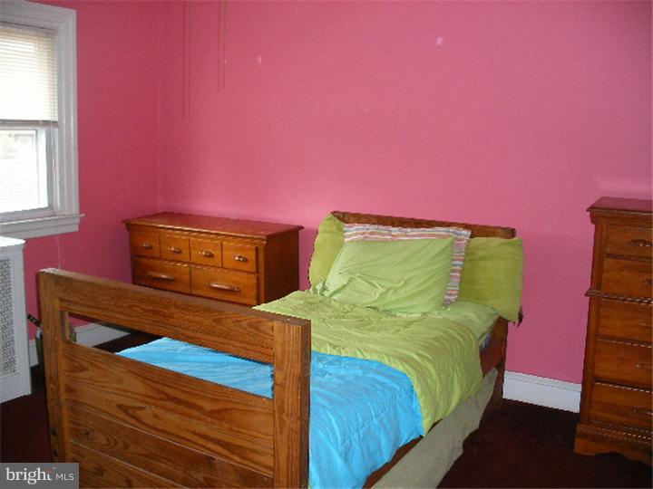 7234 Hilltop Road Upper Darby, PA 19082 - Photo 18 of 24 Bedroom 2