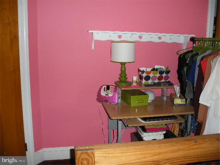 7234 Hilltop Road Upper Darby, PA 19082 - Photo 19 of 24 Bedroom 2