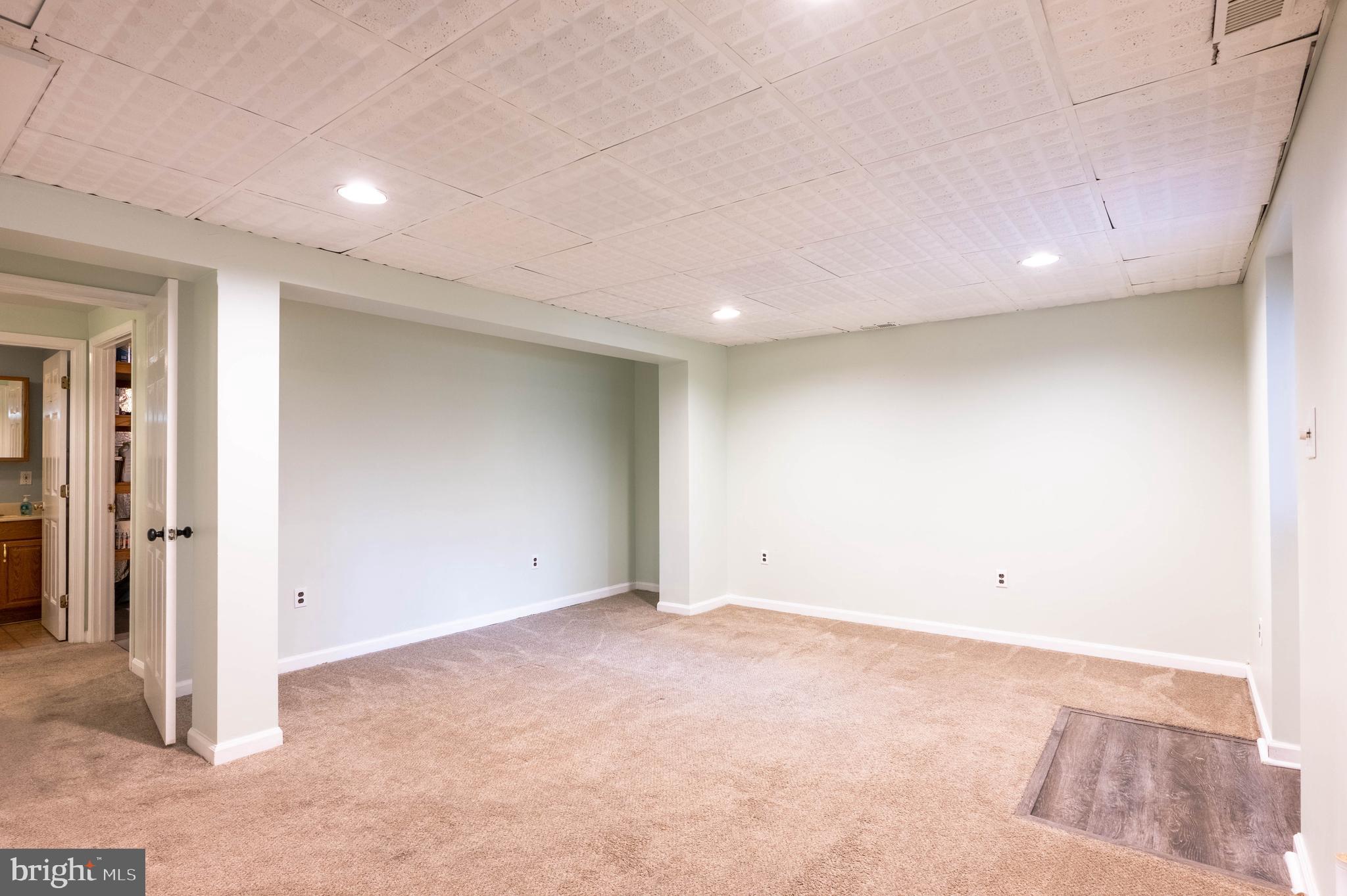 27 Cavan Green Nottingham, MD 21236 - Photo 23 of 31 a view of room