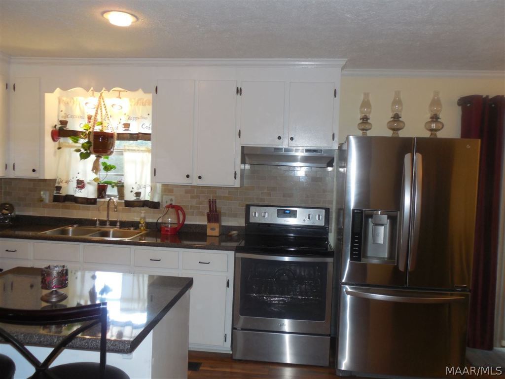 2090 Campground Road Ozark, AL 36360 - Photo 4 of 21 Gallery Image 4