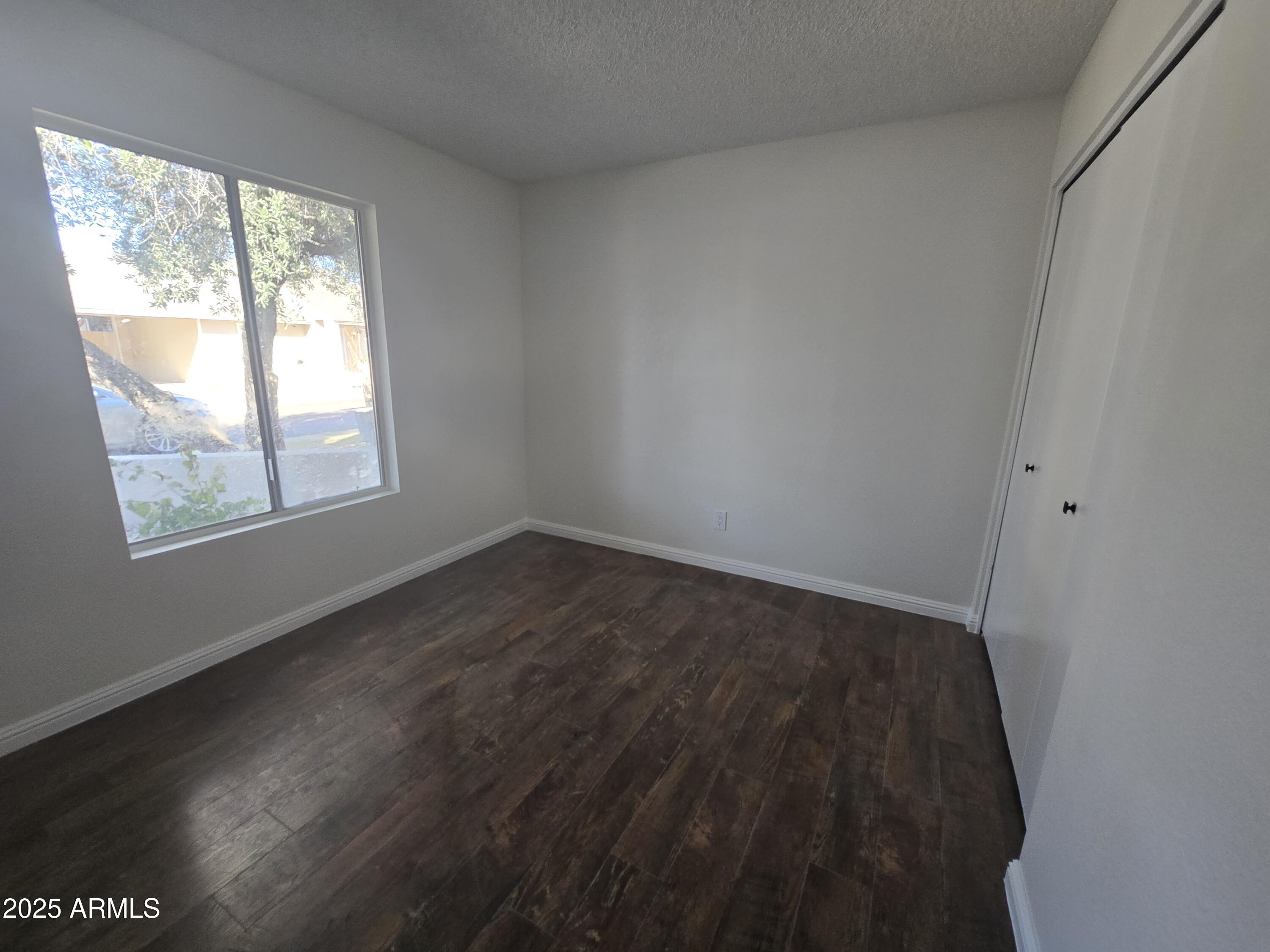 4409 East Darrel Road Phoenix, AZ 85042 - Photo 9 of 22 second bedroom