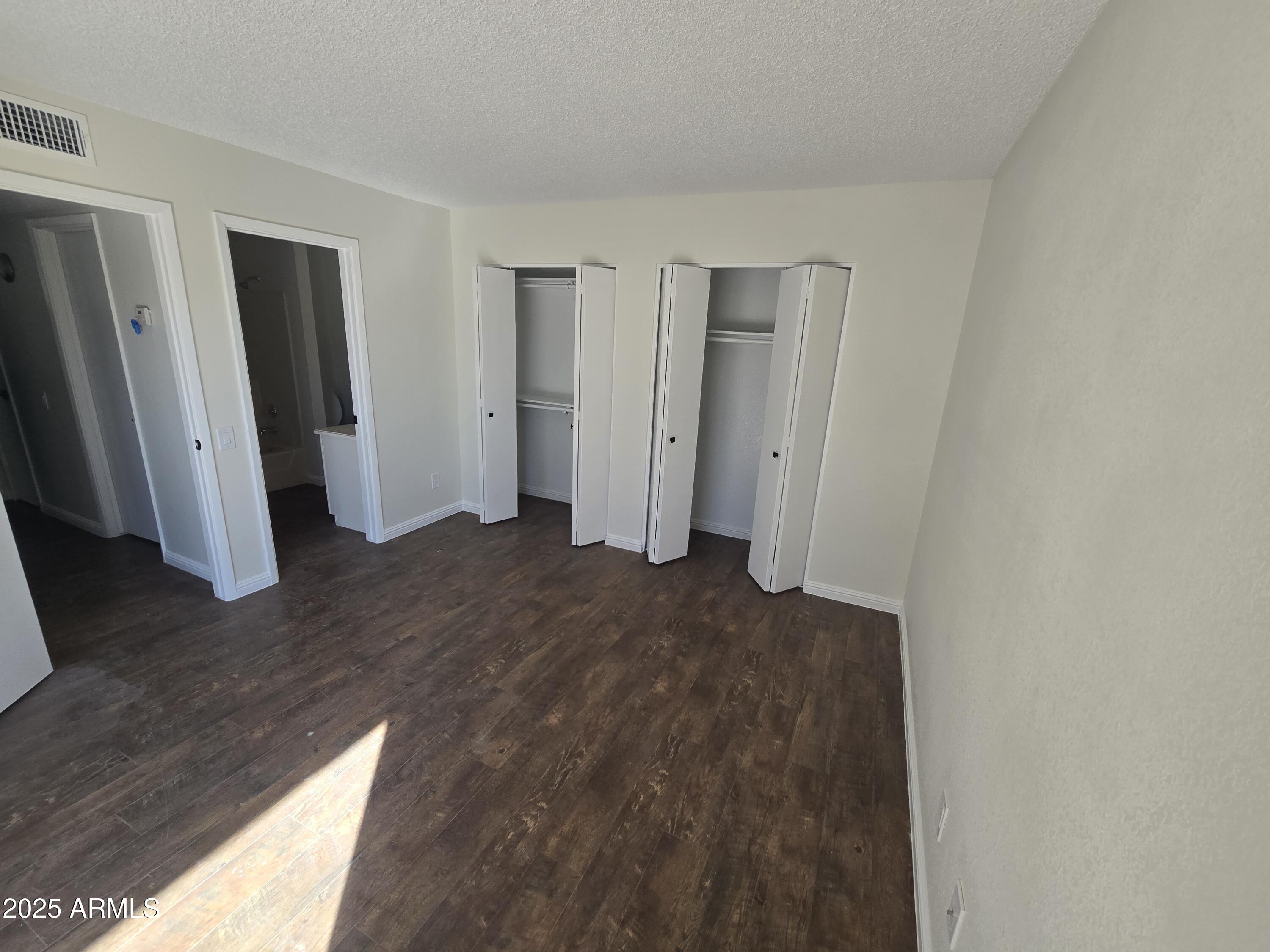 4409 East Darrel Road Phoenix, AZ 85042 - Photo 10 of 22 Master bedroom