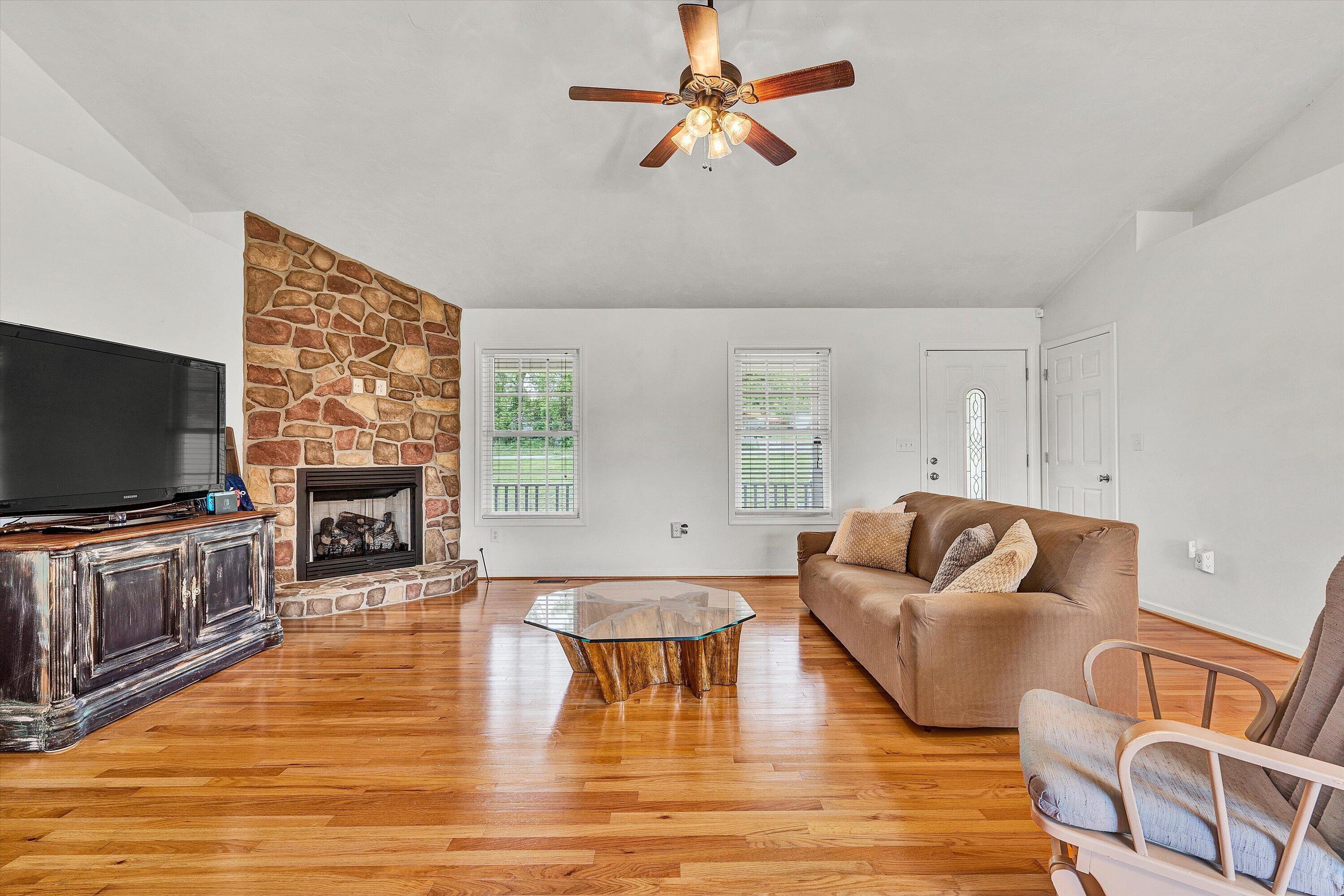 1203 Blankenship Road Goodview, VA 24095 - Photo 14 of 47 14-SGP-07906