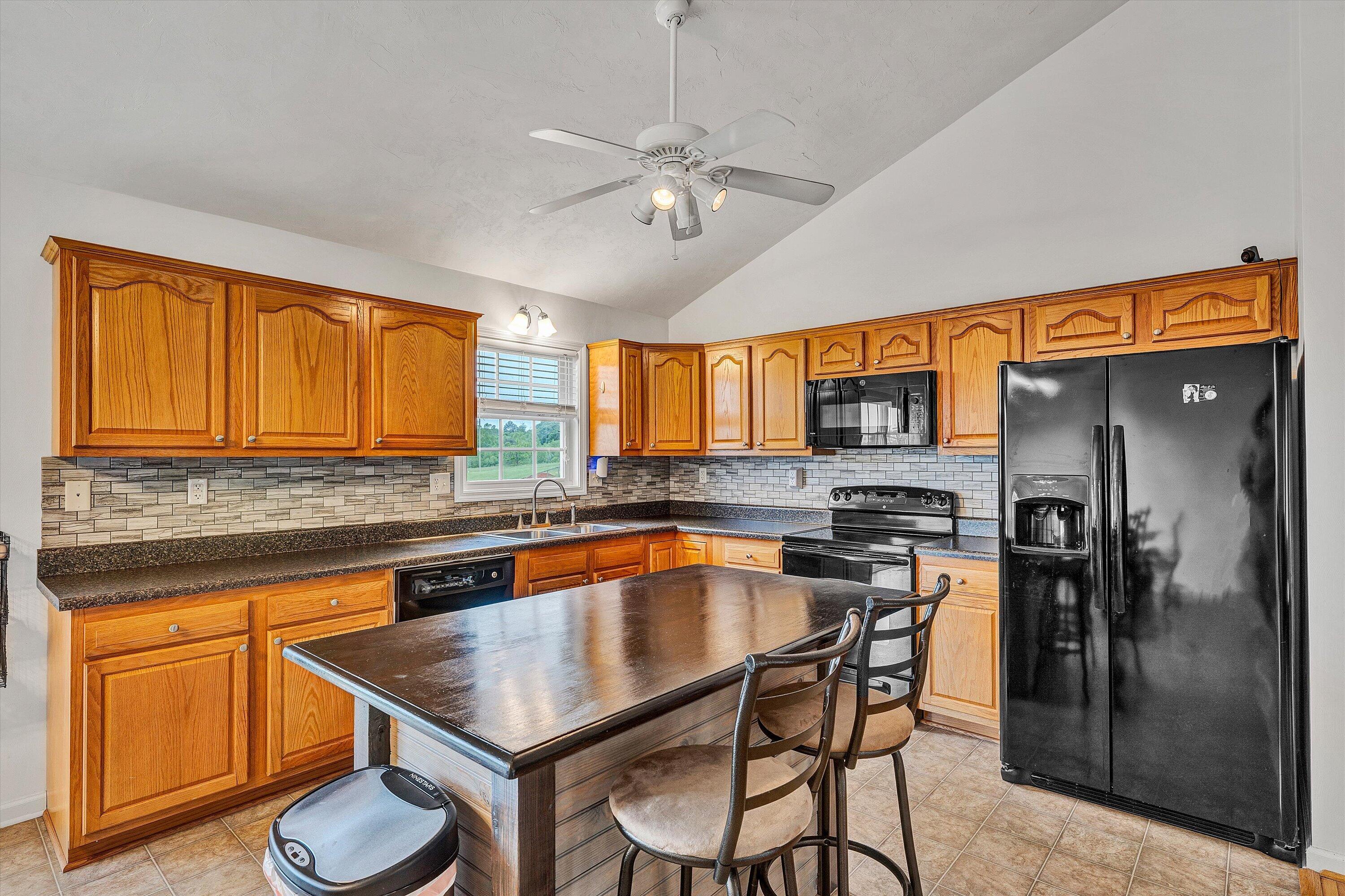 1203 Blankenship Road Goodview, VA 24095 - Photo 16 of 47 16-SGP-07912