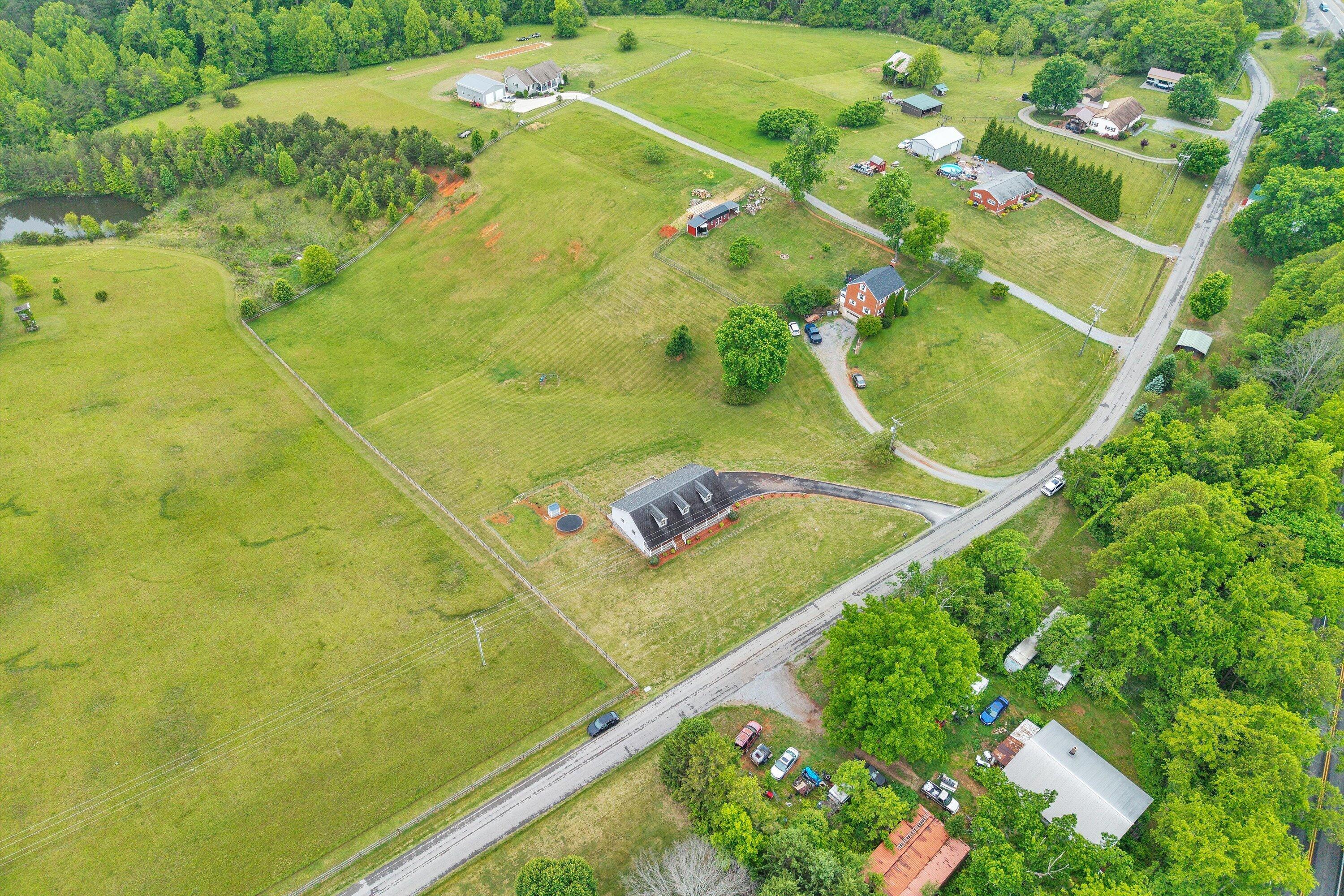 1203 Blankenship Road Goodview, VA 24095 - Photo 4 of 47 03-SGP-0004