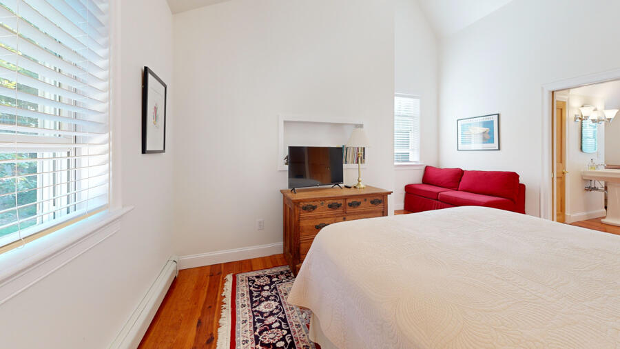 29 Boulder Hill Road Tenants Harbor, ME 04860 - Photo 62 of 90 2nd Floor Bedroom Suite # 2