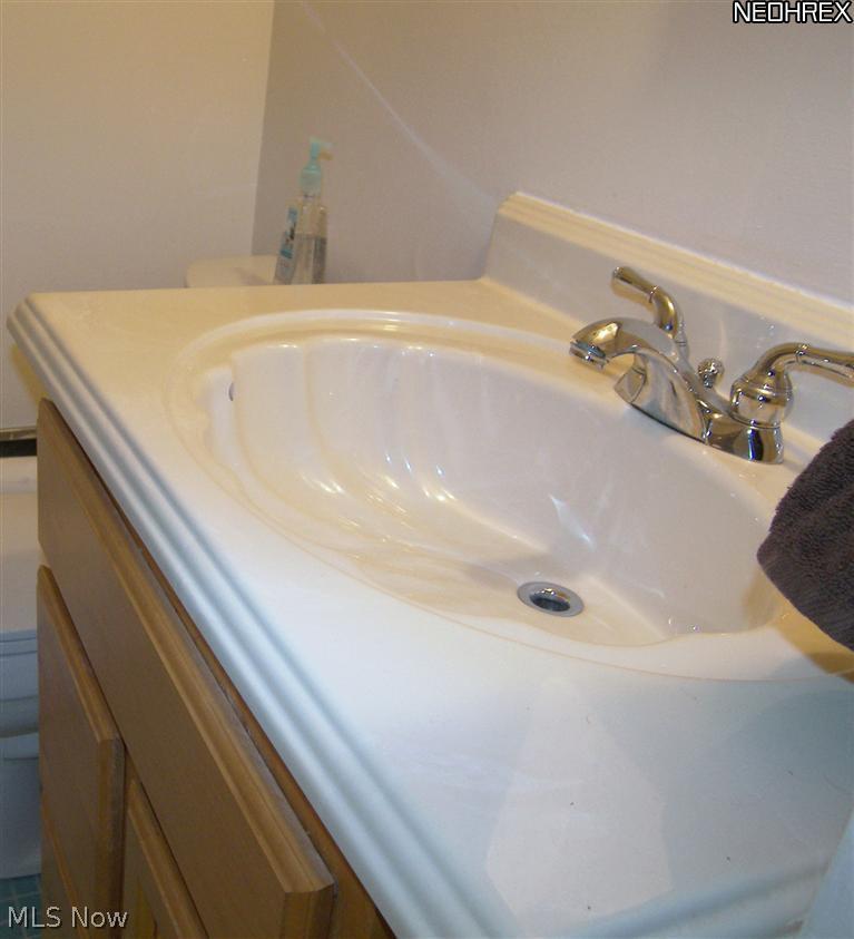 29959 Warren Road Wickliffe, OH 44092 - Photo 13 of 25 Gallery Image 13