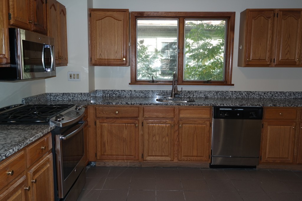52 County Road Chelsea, MA 02150 - Photo 6 of 21