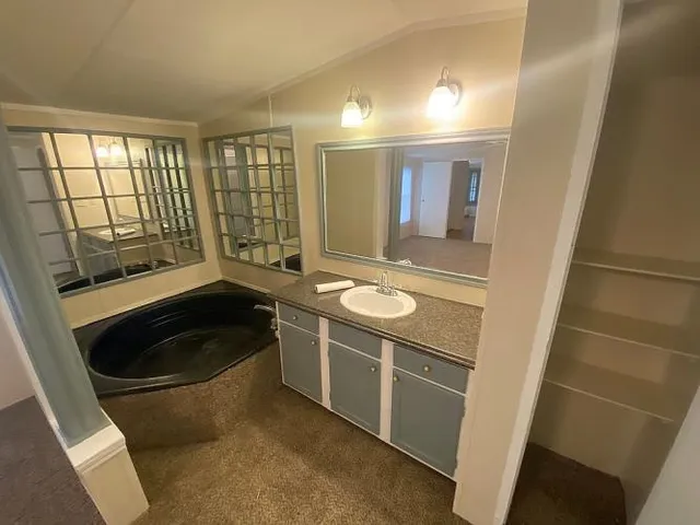 $100,000 | 402 Masthead Road, Gun Barrel City, TX 75156