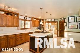 702 South Tower Road Carbondale, IL 62901 - Photo 5 of 34 Gallery Image 5