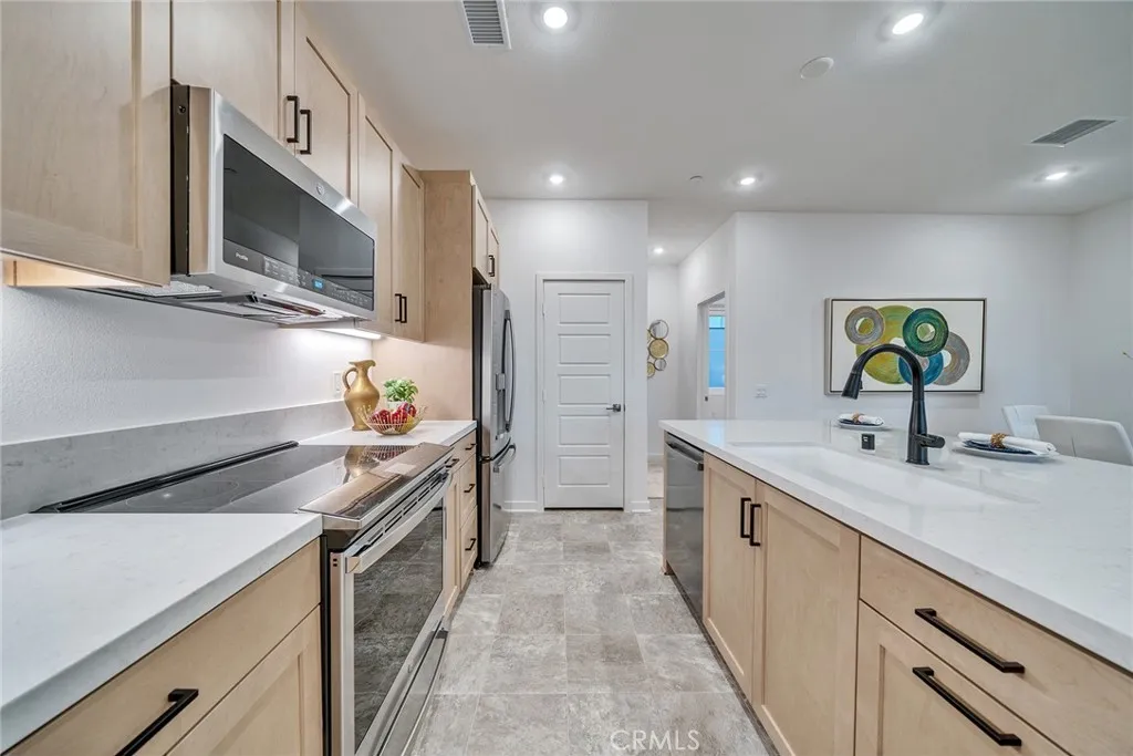 151 Ruby Road Mission Viejo, CA 92691 - Photo 4 of 16